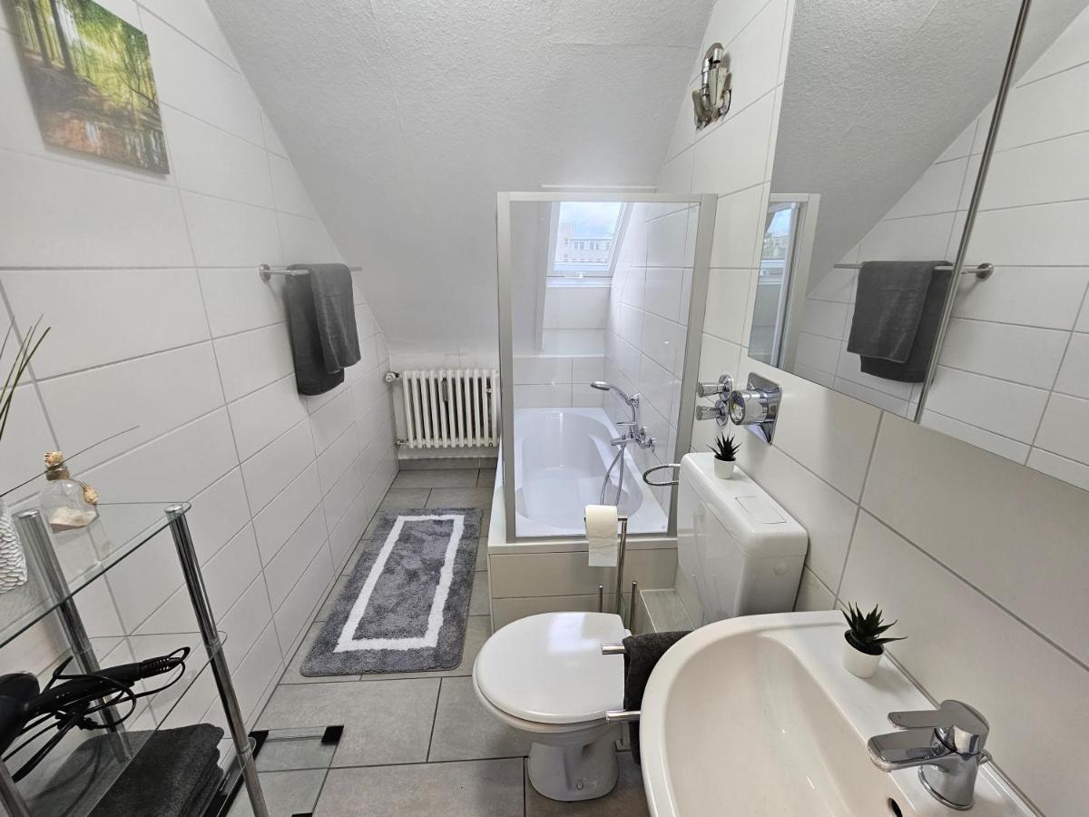 Exklusives Und Helles Dachgeschoss-Apartment No 3 Im Zentrum Von Kassel, Schnelles 1Gbit Internet, Geschirrspueler, Boxspringbetten Exteriör bild